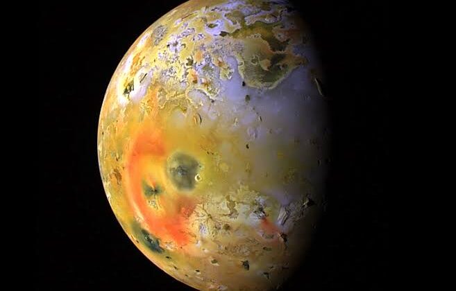 Alien Moons: Could They Host Life?