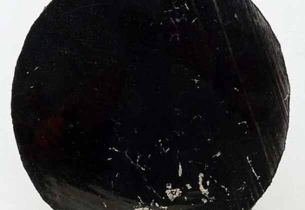 The Use of Obsidian Mirrors in Mesoamerica