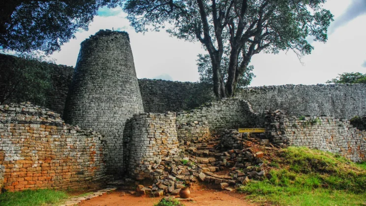 Great Zimbabwe: Stone City of Africa