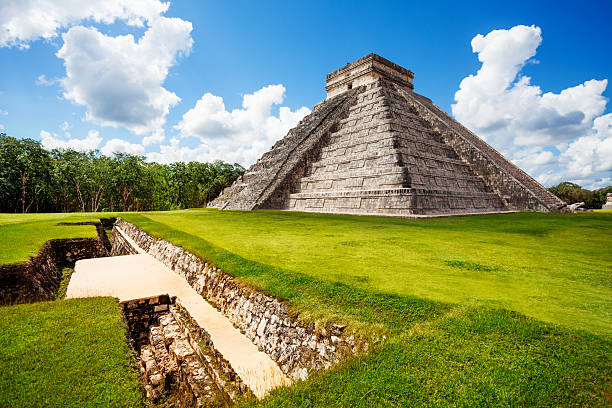 Chichen Itza: Ancient Mayan City of Wonders