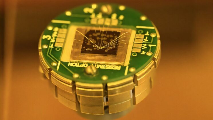 This Atom-Thin Material Could Slash Global Data Energy Use by 90%