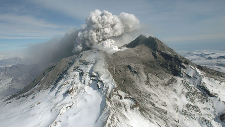 Scientists Crack Mount Etna’s “Secret Code” for Predicting Eruptions Months in Advance