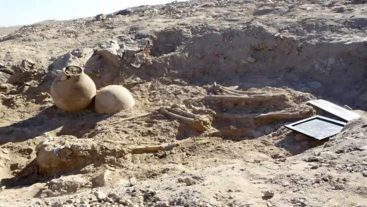 Mysterious Ancient Burial Reveals Unheard-of Fire Rituals in Sudan’s Bayuda Desert