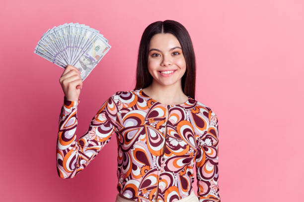 10 Psychological Facts About Money and Happiness