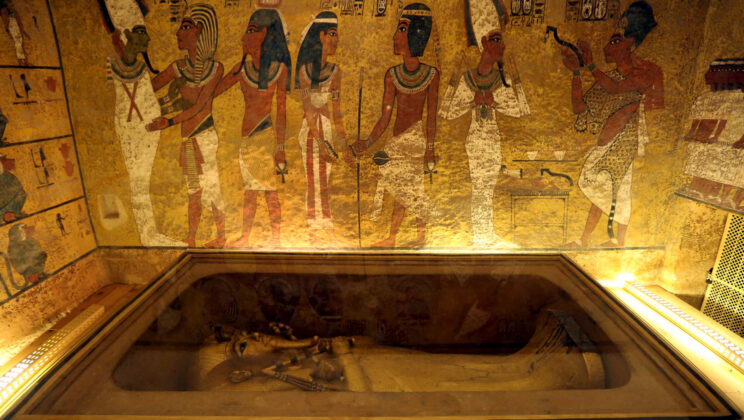 10 Dark Mysteries of King Tut’s Tomb That Still Baffle Scientists