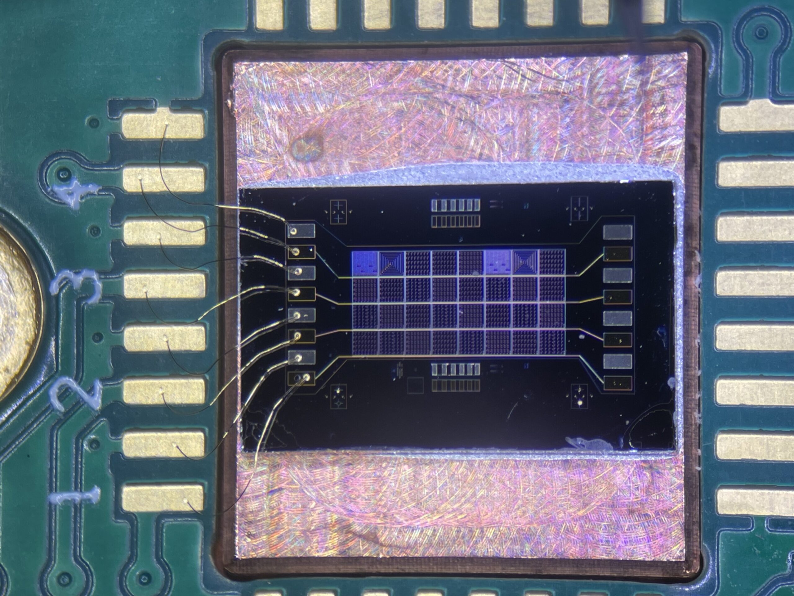 a quantum coherent qua scaled - New Quantum Dot Device Fires 40 Million Single Photons Per Second at Telecom Wavelengths