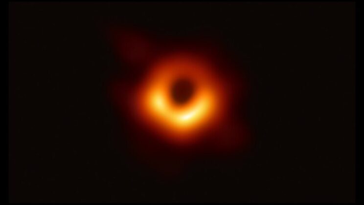 What Is Spaghettification? The Extreme Gravity of Black Hole Tidal Forces