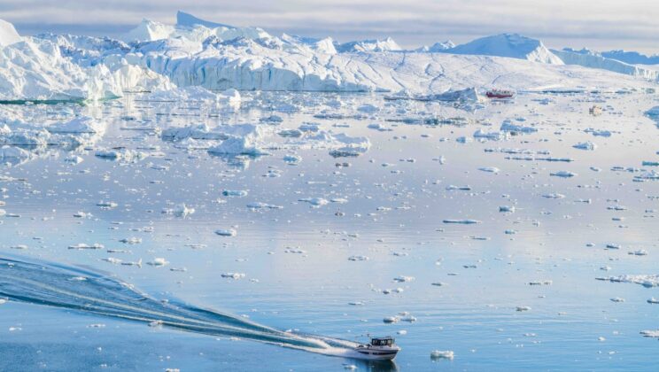 Greenland and Antarctica lost 11,309 billion tonnes of ice from 1979 to 2023