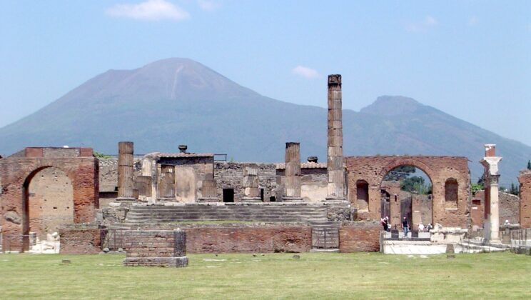 When Vesuvius erupted, its crystals started a radioactive clock that still works 2,000 years later